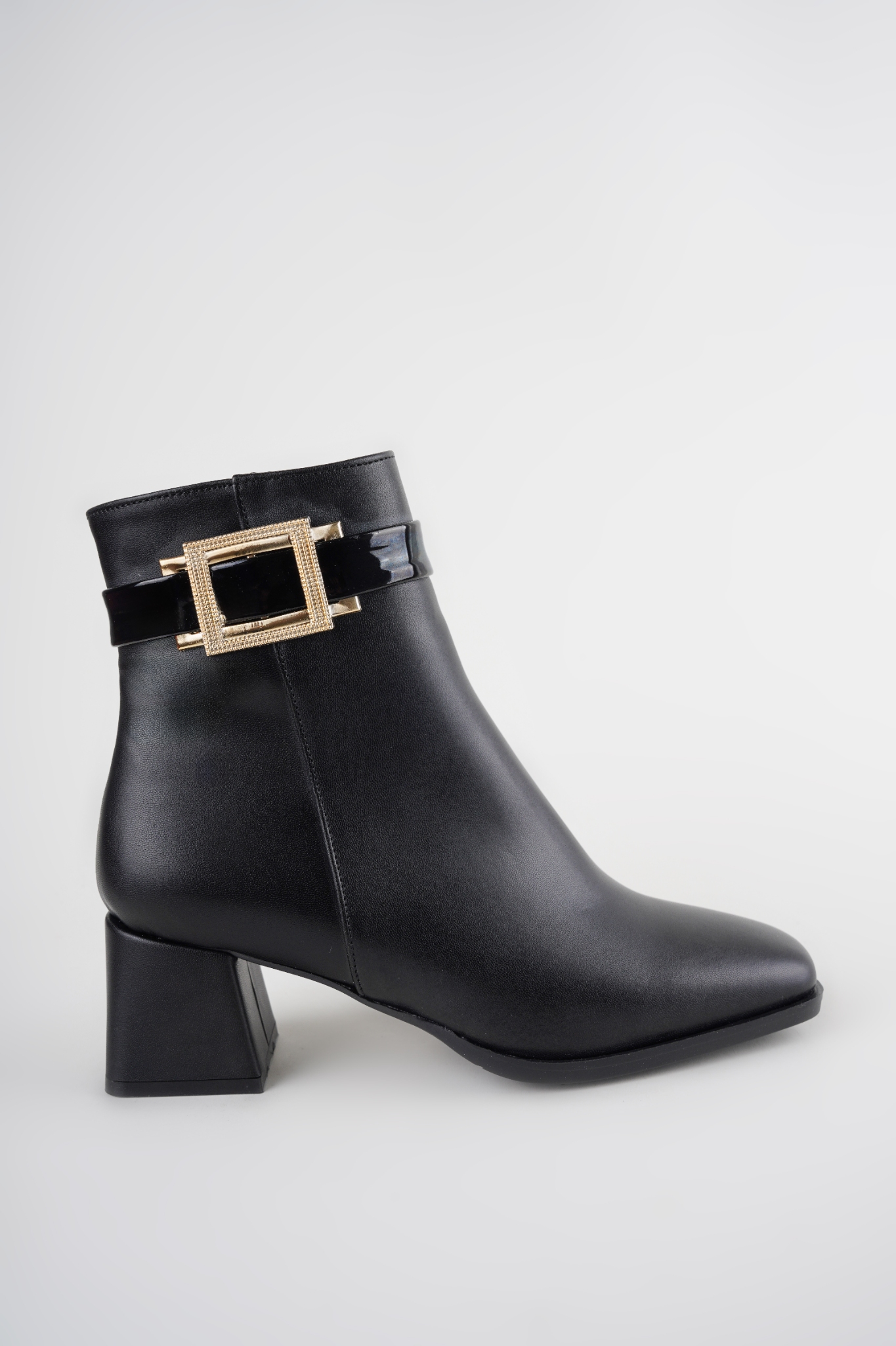 Nayis Siyah Nayis Siyah