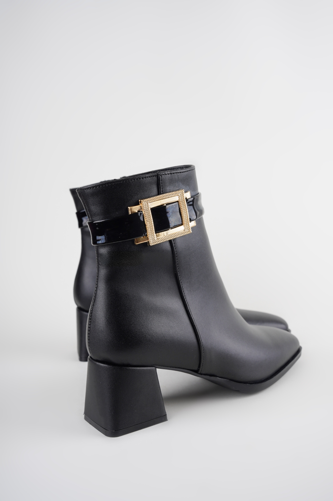 Nayis Siyah Nayis Siyah