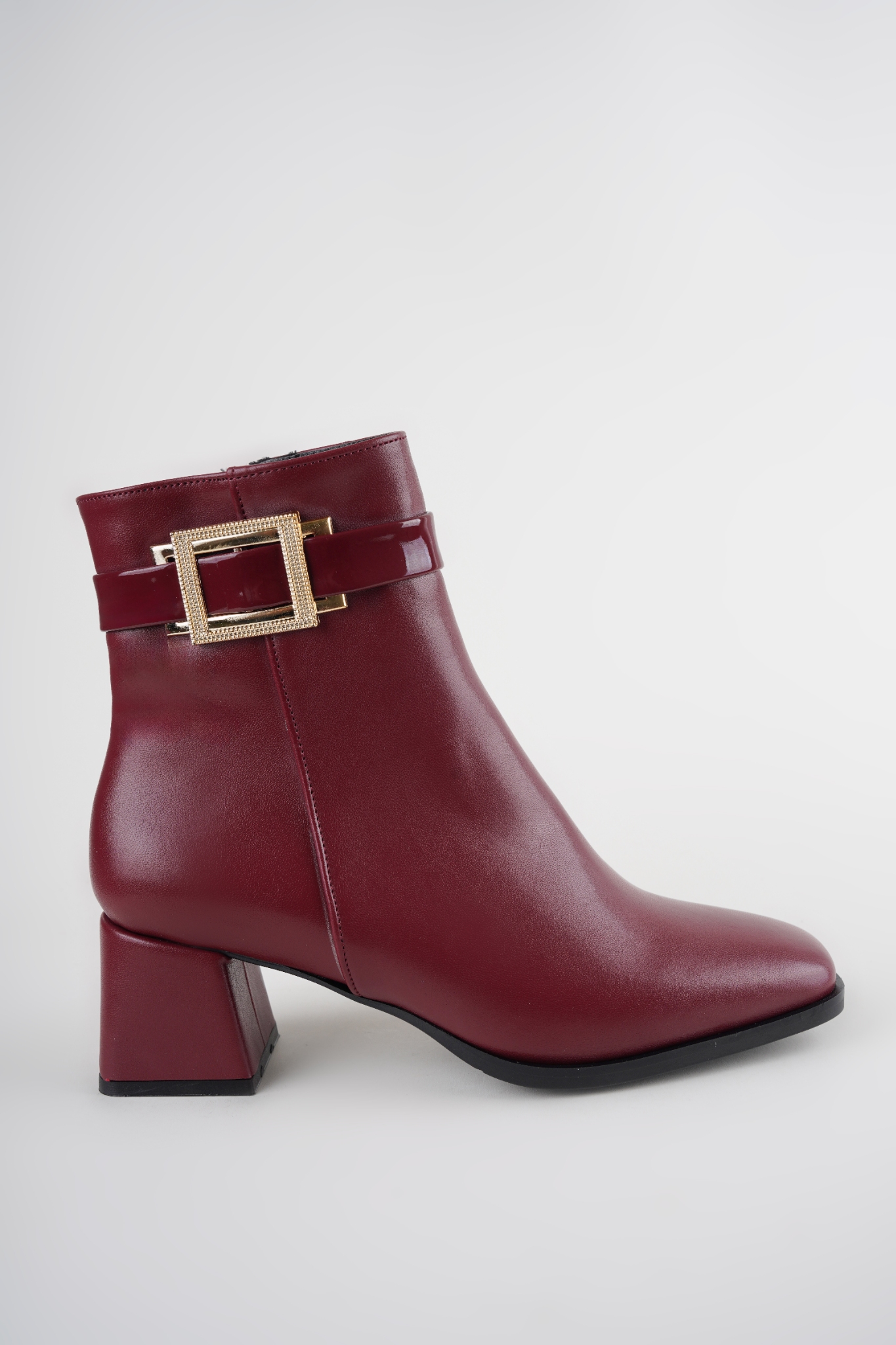 Nayis Bordo Nayis Bordo