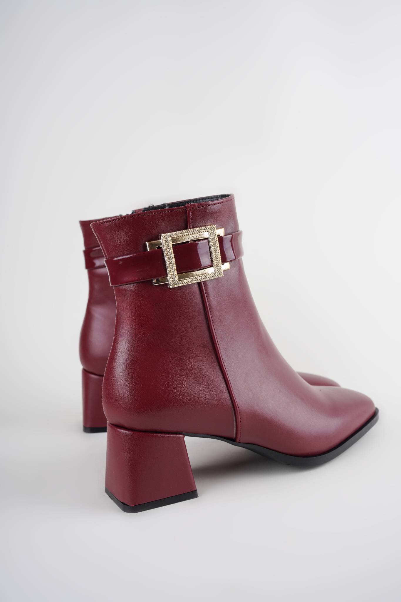 Nayis Bordo Nayis Bordo