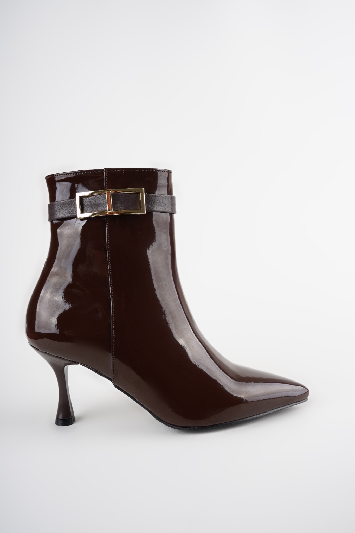 Laktone Kahverengi Laktone Kahverengi