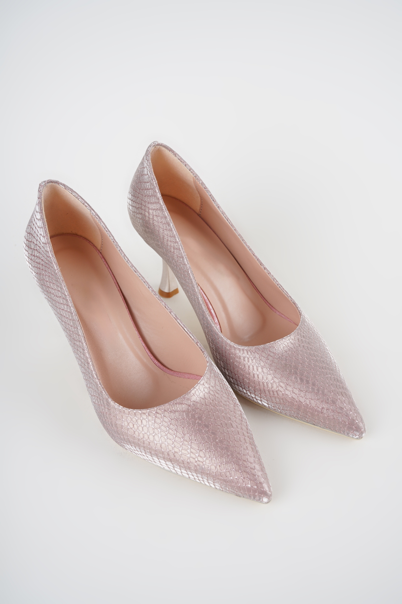 Hira Rose Yılan Baskı Detaylı Kadeh Topuklu Stiletto Hira Rose Yılan Baskı Detaylı Kadeh Topuklu Stiletto